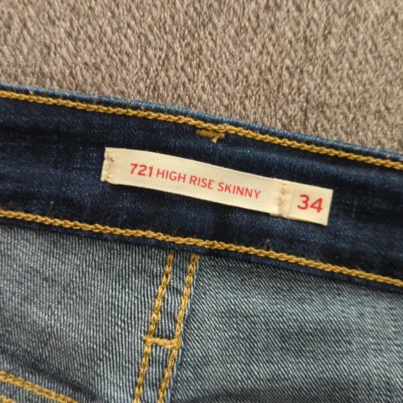 🆕🌿LEVI'S HIGH WAIST SKINNY JEANS🌿 - Picture 5 of 7